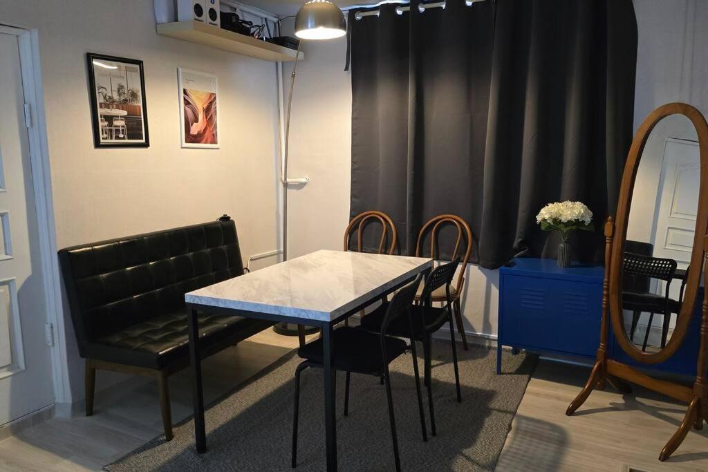 Cheongnyangni 5beds 3rooms 1lounge House Seoul